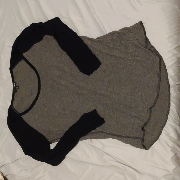 Grey and Black Aritzia Baseball Shirt - Picture 1 of 3